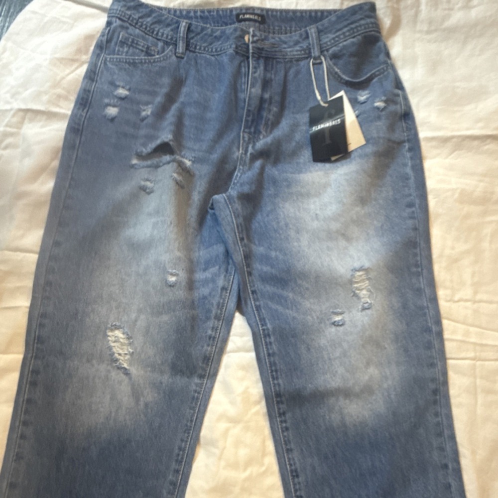 Flamingals Blue Distressed Cropped Jeans - Picture 7 of 11